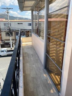 Departamento elegante y amplio con free parking - Cuenca - 1