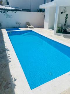 Villa DMM con piscina, jacuzzi y gran área verde en Punta Cana - Punta Cana - 1