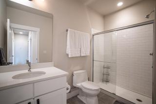 Cozy Downtown Condo with Jacuzzi 5 Min to Resort - 3