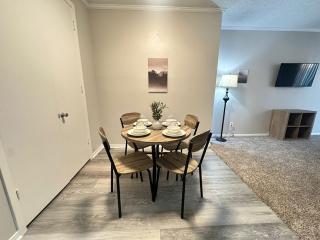 Experience the Best of Houston Apartment in Bay Area Near NASA Space Center - Houston - 4