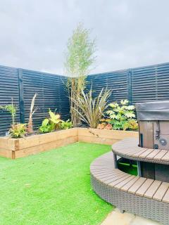 The Rookery 2 bedroom barn, hot tub, dog friendly - 2