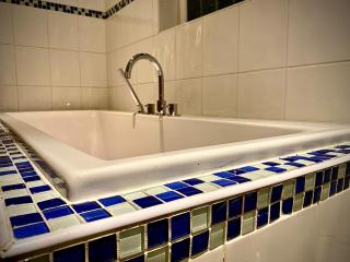 Sleeps10-Parking-Garden-HotTub-PetFriendly - Blackpool - 9