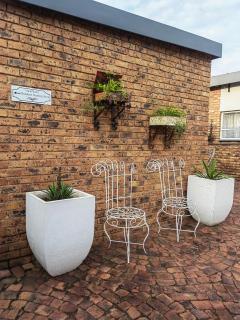 Zhantique Guest House 2- Unit 12 - 1