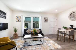 Cozy Ground-Floor Studio Near Beverly Hills Dining & Pico Blvd - Los Angeles - 3
