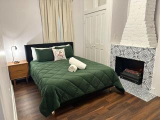 Cedar Street Retreat A Central Downtown - 9