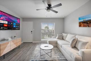 Stylish 3B2B Haven in Scottsdale with Free Parking - Scottsdale - 8