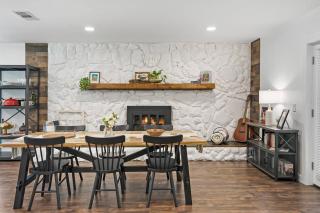 Villa Jolie Renovated Home French Inspired Design - 1