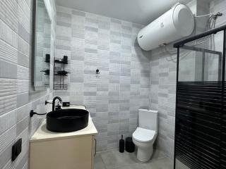 New Wave Apartment in Batumi near new Boulevard- 25th Floor - Batoemi - 3
