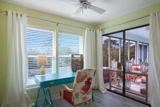Charming Bungalow with Pool Steps to Beach - Sanibel - 2