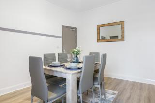 Contractor Luxury House - Sleep 6 - Ultra Fast WIFI - Free Parking - Long Term Stays - Birkenhead - 3