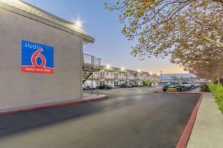 Motel 6 Hayward, CA- Silicon Valley Gateway - Hayward - 0
