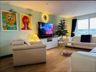 Stylish home, with amazing estuary view - Pilton - 4