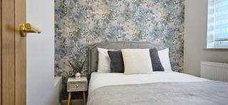 Milton Keynes 3BR Stylish Home, Sleeps 5, Families, Free Parking - 9