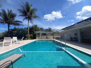 Casa com Amplo Jardim - Caraguatatuba - 1