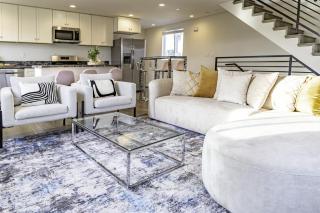 Luxurious 5-bedroom House 2 FREE parkings - Los Angeles - 8
