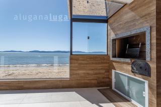 Casa pé na areia SC - Espaço completo - 1
