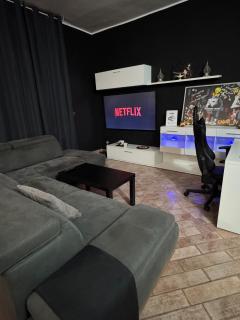 Apartment with Gym - 0