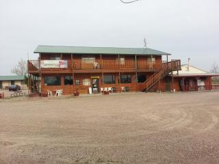 Badlands Hotel & Campground - Interior - 9