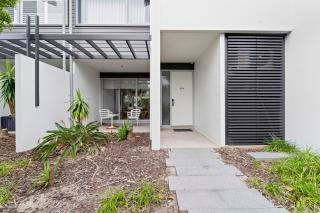 3BDRM Coastal Oasis in Magenta - Magenta - 8