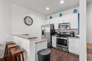 3 Bedrooms2 Bathroomslucaya Village 20-107Lv - 3