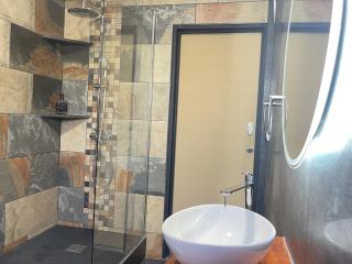 Love & Hapiness - Piscine - Miroir au plafond - Cayenne - 8