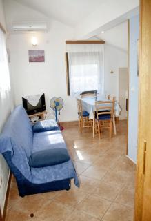Sea View Apartment in Prvić Luka, 46m², Terrace - Prvić Luka - 4
