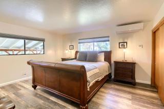 Waterfall House-Riverfront-Bbq-sleeps Four - Oakhurst - 0