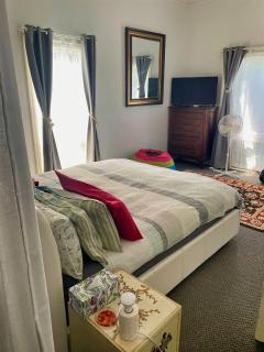 Victorian Ground FL Apartment, Pool, Sauna & BBall - Yarraville - 3
