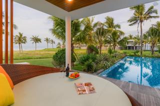 Villa 6 Bedrooms Luxury & Beachfront - Danang - 1