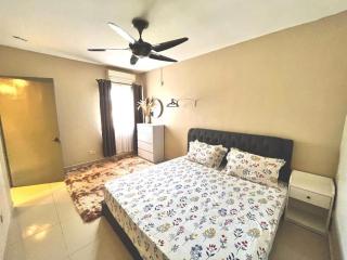 Naura Homestay Selayang - Batu Caves - 1