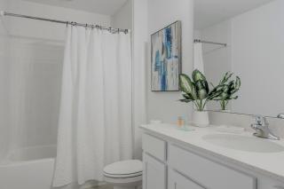 Brand New 3bed 2bath Townhome close to Disney 348 - 2