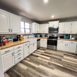 Newly renovated 5 bedroom in Southwest - San Angelo - 1