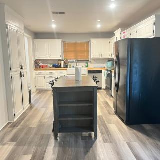 Newly renovated 5 bedroom in Southwest - San Angelo - 2
