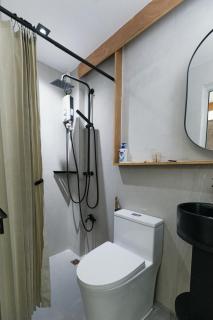 The Kin House - Stay in Art Poblacion - Manila - 9