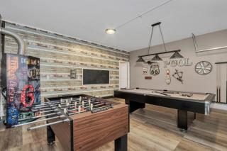 Amazing home 5bd, 5ba, South facing pool and hot tub - 1