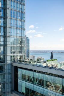 Modern Apartment Downtown Toronto - 1