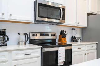 Luxury 7Bd Close to Disney with Pool and Spa at Windsor Cay 16218 - 2