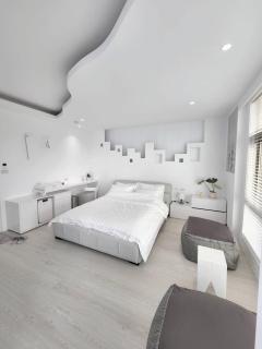 White window sea - 3