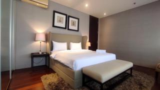 Apartment 3BR with River View in City Center at Sumatra36 Surabaya By Travelio - 5