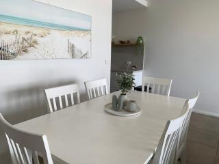 3 Bedroom Townhouse near Caves Beach - Caves Beach - 8
