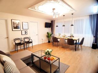 Young house - Seul - 0