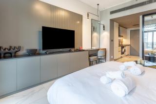 Sleek Studio Apartment MAG 318 - 2