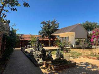 D Banlieue Homestay And Coffee - 8