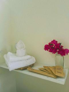 D Banlieue Homestay And Coffee - 1