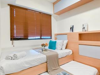 Comfort 2BR at Meikarta Apartment Cikarang By Travelio - 5