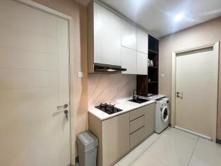 Well Furnished 1BR at Anderson Supermall Mansion Apartment By Travelio - 1