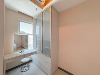 Well Furnished 1BR at Anderson Supermall Mansion Apartment By Travelio - 6