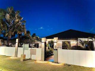 Eagle Stays Aruba-NEW Luxury, Cozy & Spacious Studio Near Eagle Beach! - Oranjestad - 7