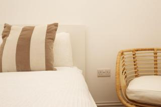 Relax in Pontcanna 1BR with Parking - 7