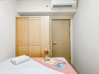 Well Furnished and Comfort 2BR Meikarta Apartment By Travelio - 8